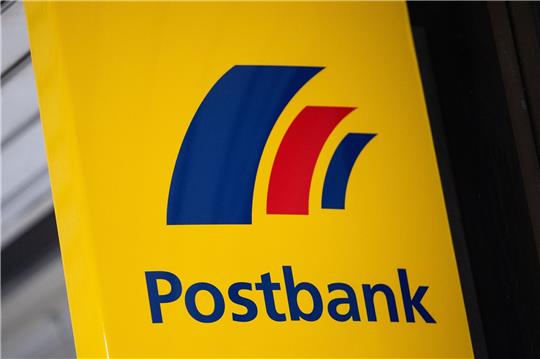 Die Gewerkschaft Verdi hat Mitarbeiter der Postbank zum Warnstreik aufgerufen.
