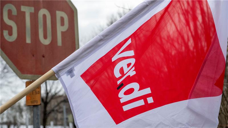 Die Gewerkschaft Verdi ruft zum zweiten Mal in diesem Jahr zu einem bundesweiten Warnstreik im ÖPNV auf. (Archivbild)
