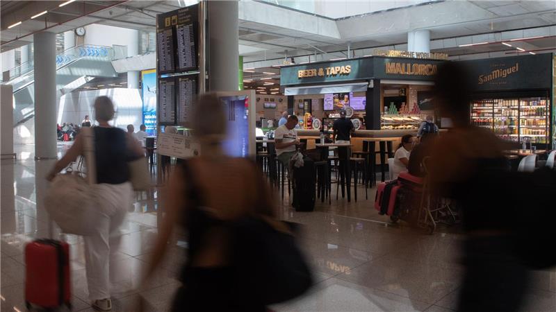 Die Gewerkschaften fordern bessere Arbeitsbedingungen und höhere Löhne. (Archivbild)