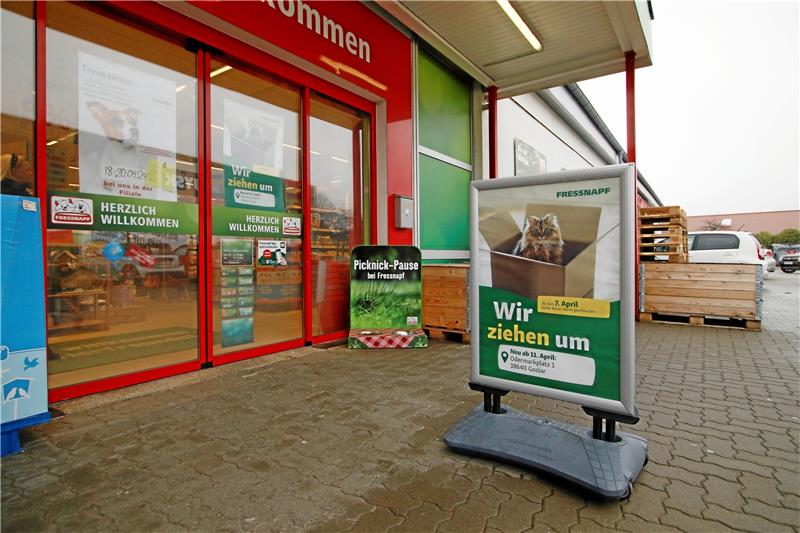 Fressnapf zieht um: Was bedeutet das fürs Fachmarktzentrum? Die Goslarer Fressnapf-Filiale zieht auf den Odermarkplatz, weil der Mietvertrag an der Liebigstraße abläuft. Foto: Epping