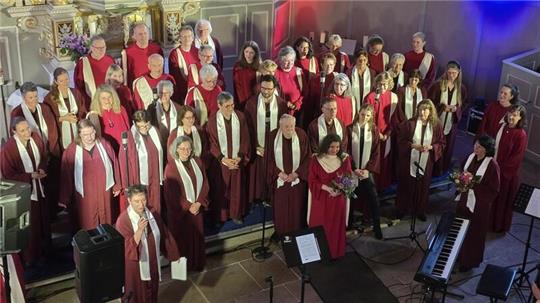Die Gospel-Singers Altenau musizieren beim großen Doppel-Konzert in der Altenauer St.-Nikolai-Kirche gemeinsam mit dem Gospelchor Lüneburg.