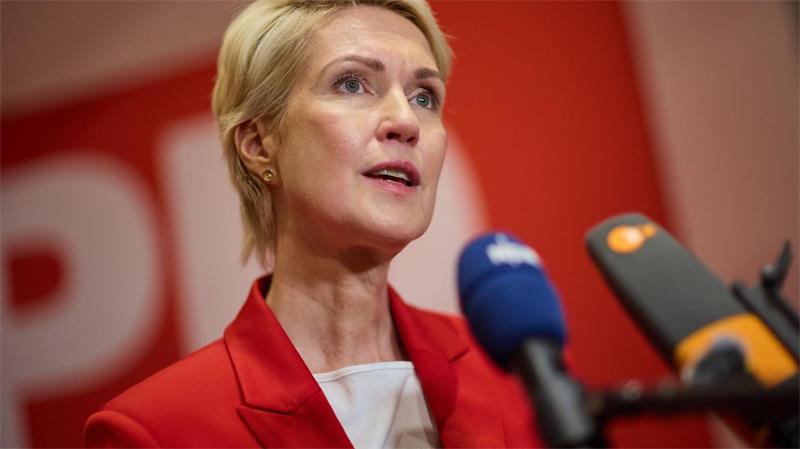 Die Gremien der SPD Mecklenburg-Vorpommern haben für Koalitionsverhandlungen mit Linke und Grünen gestimmt.