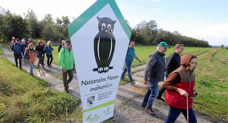 Am Grünen Band im Harzvorland Geschichten der Teilung erleben Die Grenzwanderung rund um Abbenrode entlang des Grünen Bands bietet Erlebnisse in Natur und Einblicke in die wechselvolle Geschichte des Landstrichs.