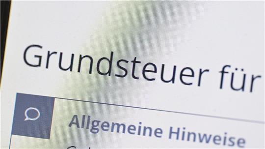 Die Grundsteuerbescheide für 2025 haben viele Menschen verärgert – für andere ist die Steuer mit der Reform günstiger geworden. (Symbolbild)