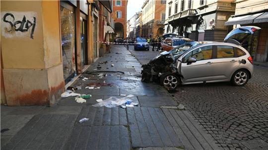 Die Hintergründe des Vorfalls in Modena sind bisher unklar.