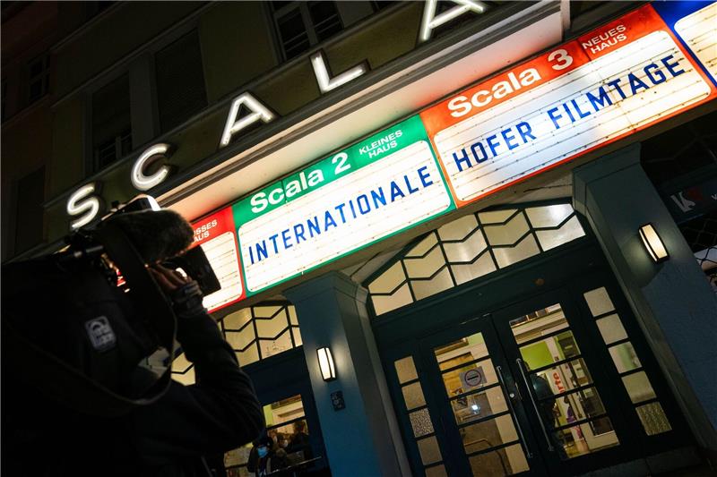 Hofer Filmtage vor dem Start Die Hofer Filmtage zählen zu den wichtigsten Filmfestivals im deutschsprachigen Raum.