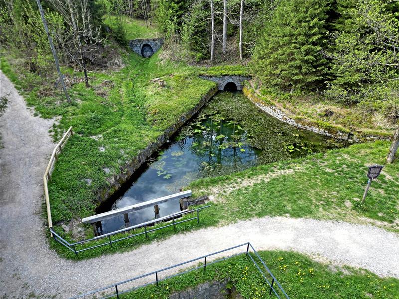Doppeljubiläum bringt Prominenz nach Clausthal-Zellerfeld Die Huttaler Widerwaage östlich von Clausthal-Zellerfeld ist eine Ingenieursleistung im Oberharz, die sowohl für die Wasserversorgung als auch für das Ableiten von überschüssigem Wasser genutzt werden kann. Am Sonntag führt eine Exkursion dort hin. Foto: Bruns/LBEG