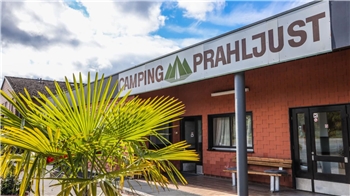 Die Interessengemeinschaft des Campingplatzes Prahljust kritisiert das Vorgehen der Stadt scharf.