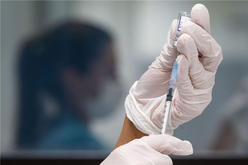 107.819 Corona-Neuinfektionen - Inzidenz bei 729,3 Die Inzidenz fällt leicht - aber der Wert ist nicht mehr besonders aussagekräftig, meinen Experten.