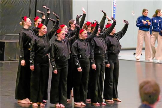 Die J.E.T.-Legs des MTV Goslar streben nach Rang vier in der vergangenen Saison zunächst wieder einen Mittelfeldplatz in der Regionalliga im Jazz- und Modern Dance an. Saisonauftakt ist am Samstag in Wolfenbüttel. Foto: Drechsler