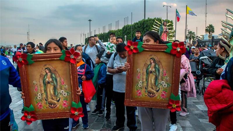 Millionen pilgern zur Basilika von Guadalupe in Mexiko Die Jungfrau von Guadalupe gilt als Schutzpatronin Lateinamerikas.