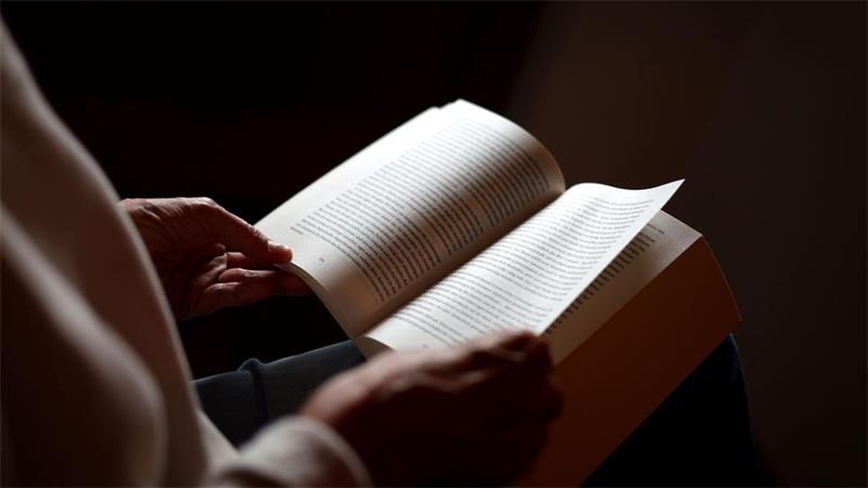 Die Jury hat mehr als 205 Romane für den Deutschen Buchpreis gesichtet. (Symbolbild)