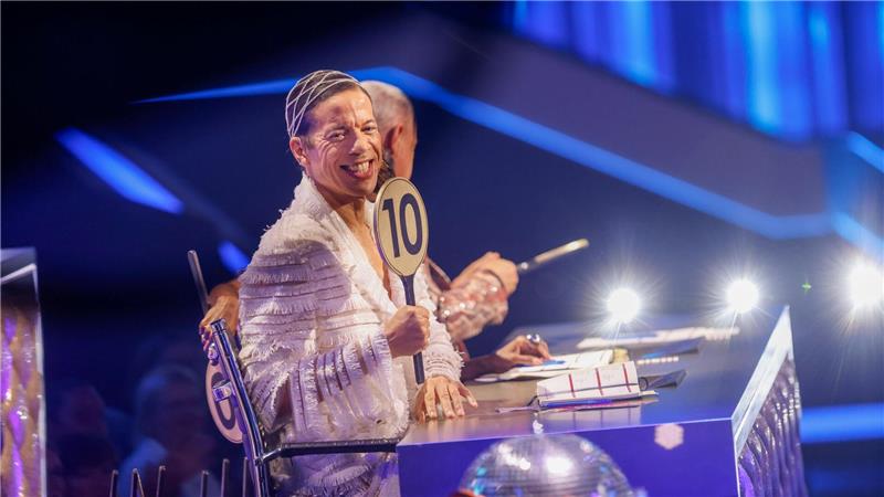 Wer steht bei „Let’s Dance“ im Finale? Die Jury vergab häufig die 10 Punkte.