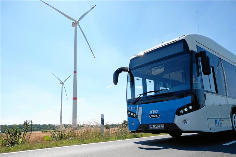 24 neue Elektrofahrzeuge für die KVG-Omnibusflotte Die KVG beschafft 24 weitere elektrisch angetriebene Busse. Zur Zeit sind bereits 14 Elektrofahrezuge in Betrieb. Foto: F.Markgraf/KVG