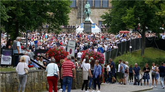 Die Kaiserpfalzwiese ist bald Standort von drei besonderen Konzerten.