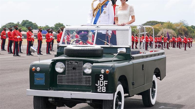 Zeit für Wiedergutmachung? König Charles auf Karibik-Reise Die Karibikreise von Prinz William und Kate wurde von Protesten und Kritik begleitet. (Archivbild)