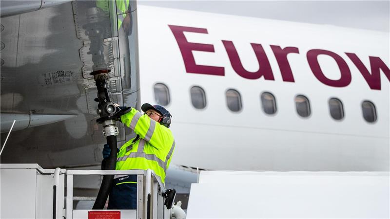 Die Kerosinpreise haben sich seit Beginn des Krieges mehr als verdoppelt. 
