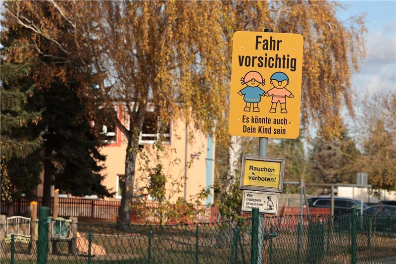 Neuer Name für Kita „Anne Frank”? Die Kindertagesstätte «Anne Frank» in Tangerhütte. Schon länger gehegte Pläne für eine Namensänderung der Kita haben vor dem Hintergrund des Gaza-Krieges für Kritik gesorgt.