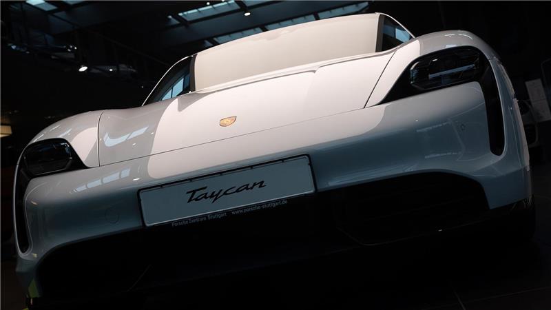 Die Kläger warfen Porsche vor, eine defekte Batterie des E-Modells Taycan habe den Brand ausgelöst. (Archivbild)