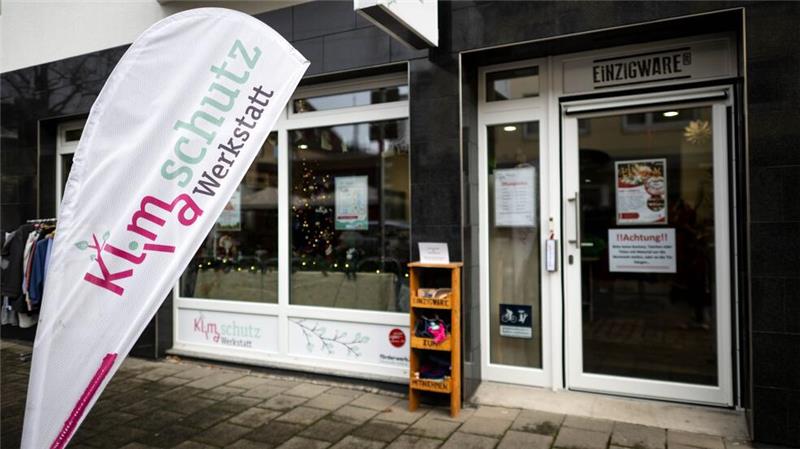 Kerzen und Kugeln - Tauschbörse für Weihnachtsdeko Die Klimaschutz-Werkstatt organisiert die Tauschbörse dieses Jahr zum zweiten Mal.