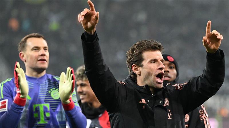 Bayerns Ehrenrunde auf Achtelfinal-Weg - „Krasse Atmosphäre“ Die Königsklassen-Veteranen Manuel Neuer (l) und Thomas Müller stehen vor dem Debüt im Celtic Park.