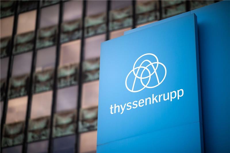 Thyssenkrupp vergibt Milliardenauftrag für grünen Stahl Die Konzernzentrale von Thyssenkrupp in Duisburg.