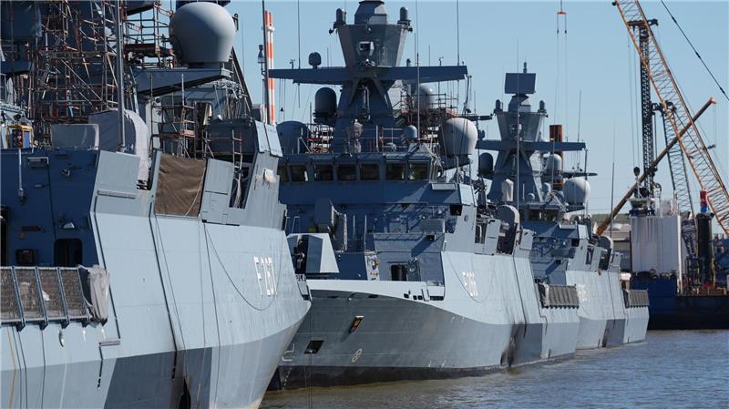 Die Korvette „Emden“ war in der Vergangenheit bereits Ziel von Sabotage geworden - um welches Schiff es im aktuellen Fall geht, war zunächst unklar. (Archivbild)