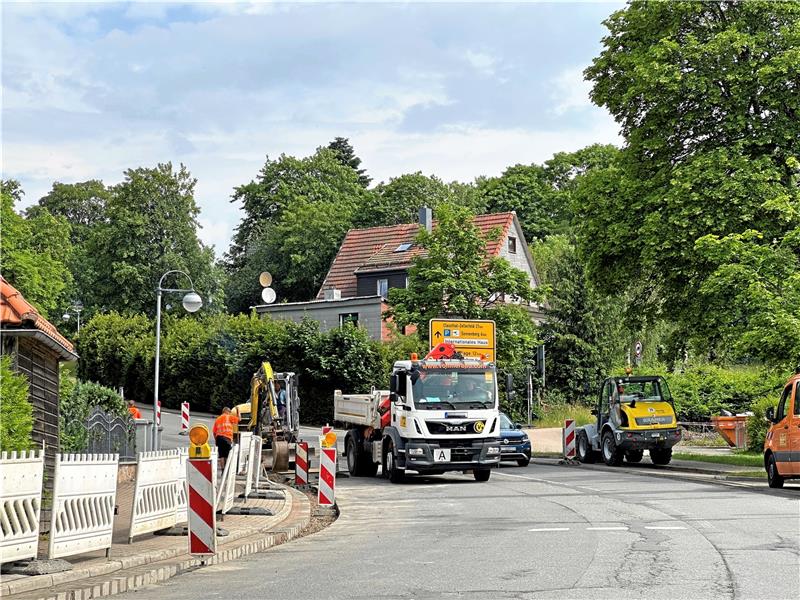 St. Andreasberger Hauptstraßen zwei Wochen gesperrt Die Kreuzung der Landesstraße von St. Andreasberg nach Clausthal-Zellerfeld (im Bild oben links) und Braunlage (oben rechts) soll zwischen dem 24. Juli und dem 4. August voll gesperrt werden, teilt die Landesbehörde mit. Foto: Eggers