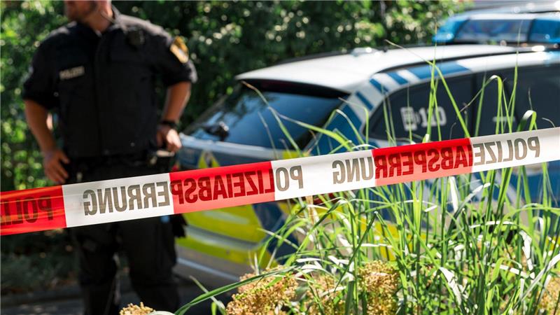 Die Kriminalpolizei sicherte am Tatort Spuren.