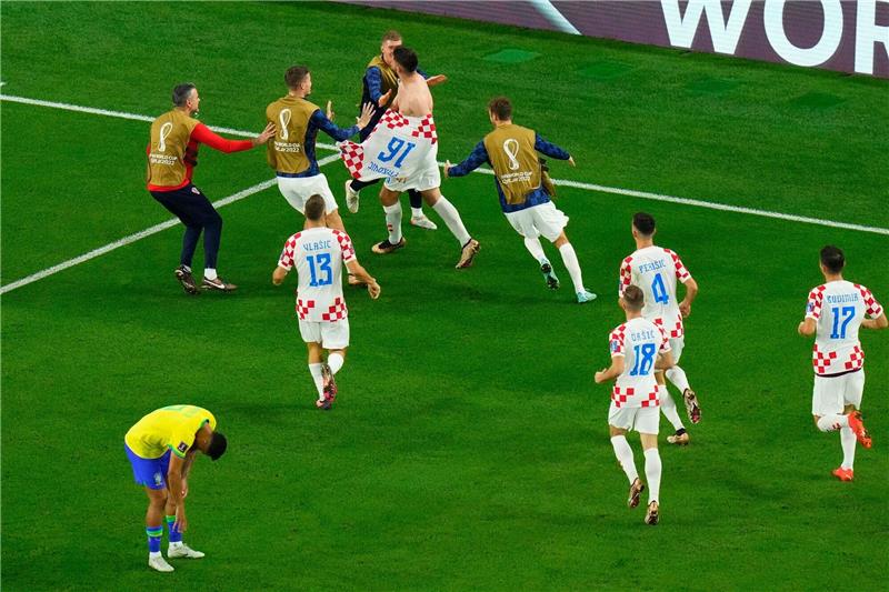 Neymar und Brasilien am Boden: Kroatien stoppt Seleção Die Kroaten setzten sich gegen Brasilien im Elfmeterschießen durch.
