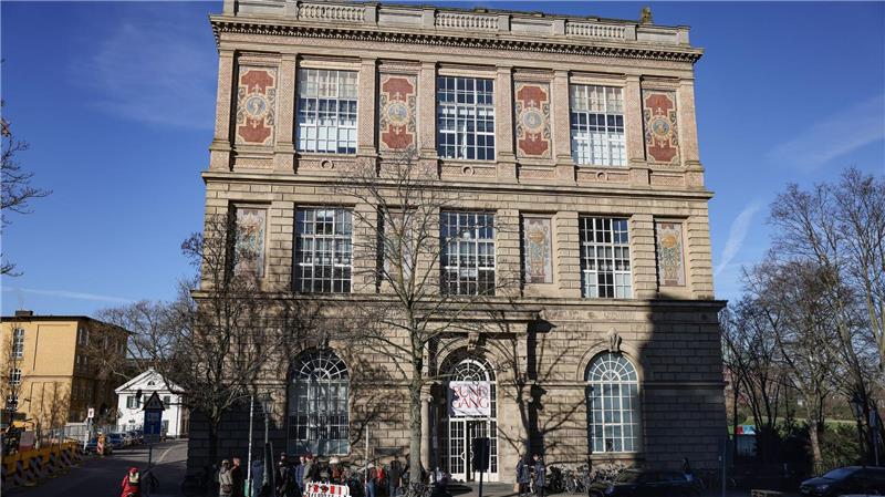 Die Kunstakademie Düsseldorf taucht zuletzt häufiger in den Nachrichten auf. (Archivbild)