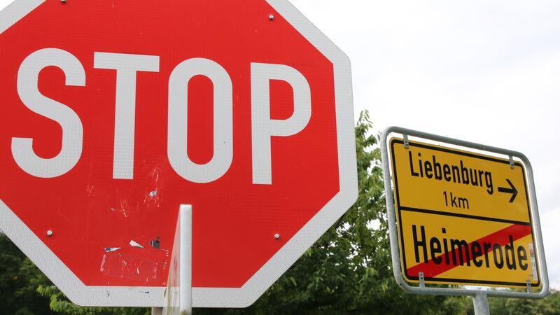 Sanierungsarbeiten sorgen für deutliche Einschränkungen Die L 500 zwischen Heimerode und Liebenburg wird in Teilbereichen saniert. Die Siedlung ist nur noch über Othfresen erreichbar. Linienbusse fahren Heimerode gar nicht mehr an.