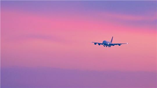 Die Lage im Nahen Osten wirkt sich auch auf den Luftverkehr in Deutschland aus. Viele Flüge fallen aus.