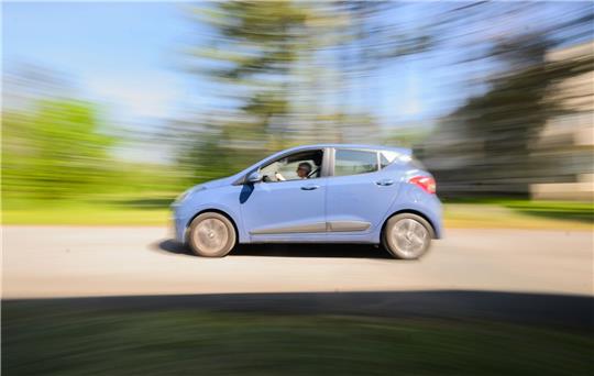 Die Landesverkehrswacht Niedersachsen bietet landesweit Fahrsicherheittraining für Menschen über 65 Jahren an. Ziel ist die Fahrkompetenz zu erhalten und zu stärken.