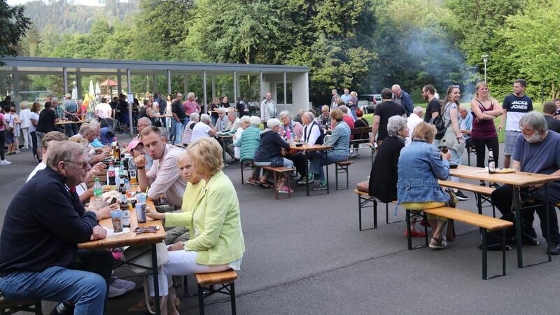 Sommerliches Konzert im Lautenthaler Kurpark Die Lauthenthaler feierten im Kurpark.