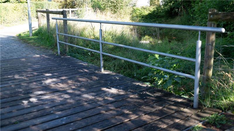 Koffer mit Leiche im Bach - Soko „Trolley“ vor einem Rätsel Die Leiche war in einem Koffer versteckt