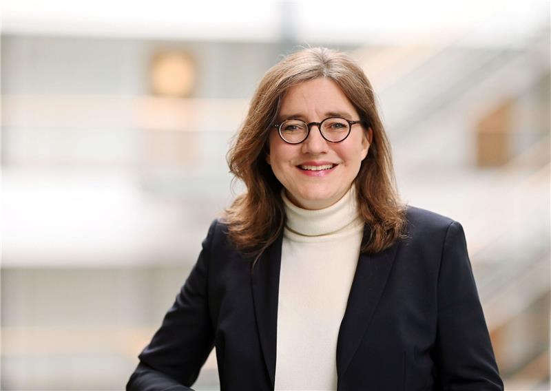 Mehr Übergewicht bei Schwangeren - Expertin warnt vor Folgen Die Leiterin des Instituts für Kinderernährung: Regina Ensenauer.