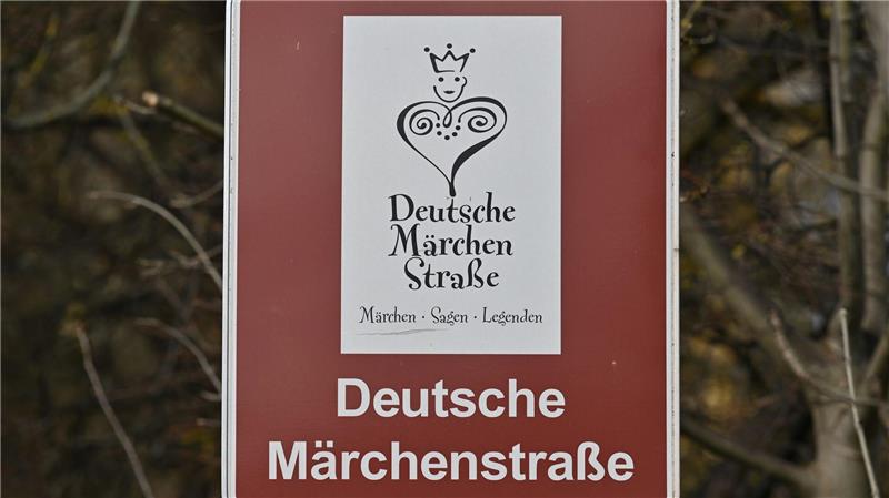 Die Lesereise führt Comic-Fans entlang der Deutschen Märchenstraße von Hanau bis Berlin. (Archivbild) 