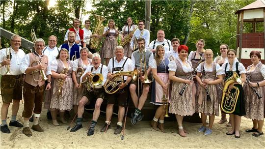 Die Lessingstädter Musikanten wollen für Stimmung im Immenröder Festzelt sorgen.
