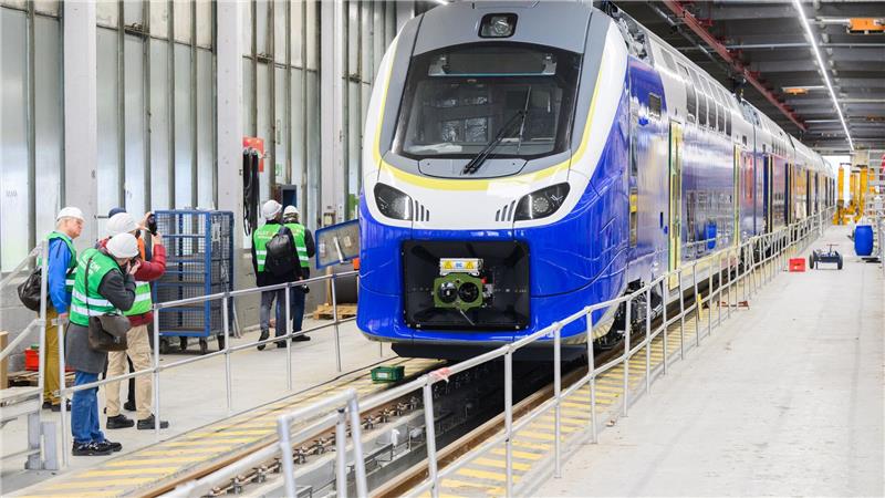Die Lieferung der neuen Alstom-Züge vom Typ Coradia Max ist zu einer jahrelangen Posse geworden. (Archivbild)