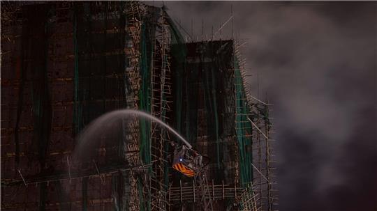 Die Löscharbeiten konnten am Vormittag eingestellt werden.