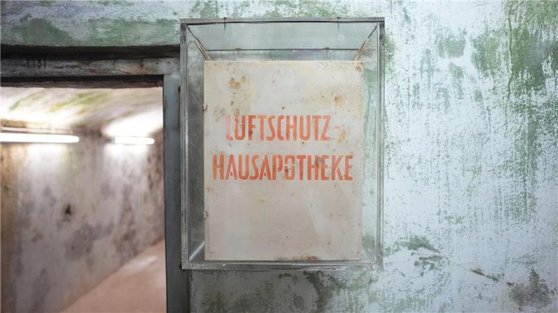 Die Luftangriffe machten die Insel unbewohnbar und die Briten übernahmen die Kontrolle der Nordseeinsel. (Archivbild)
