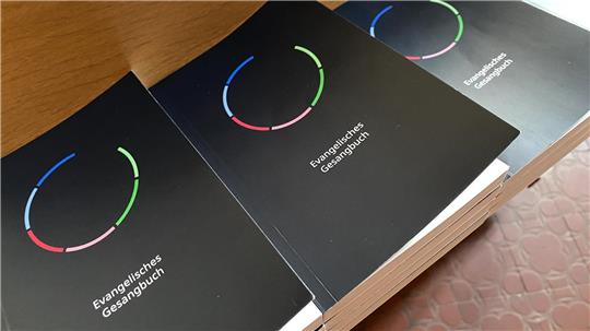 Die Luthergemeinde gehört zu etwa 600 ausgewählten Gemeinden, die das neue evangelische Gesangbuch ausgiebig testen dürfen.