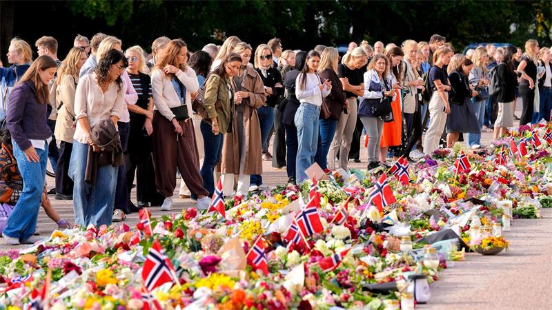 Die Menschen in Oslo trauerten um ihren König. 