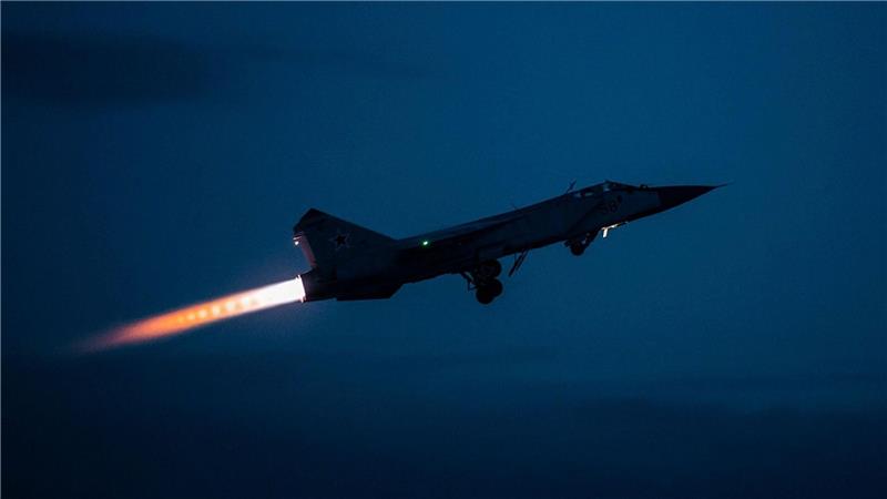 Russland will estnischen Luftraum nicht verletzt haben Die MiG-31 gehört zu den Standardmodellen der russischen Luftwaffe. (Archivbild)