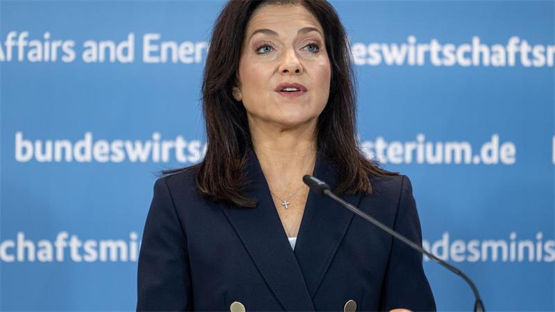 Reiches umstrittene Energiereformen - das steckt drin Die Ministerin will Kosten senken.