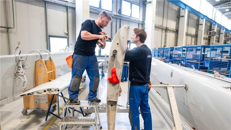 Die Mitarbeitenden können mehr als 1.200 Teile reparieren.