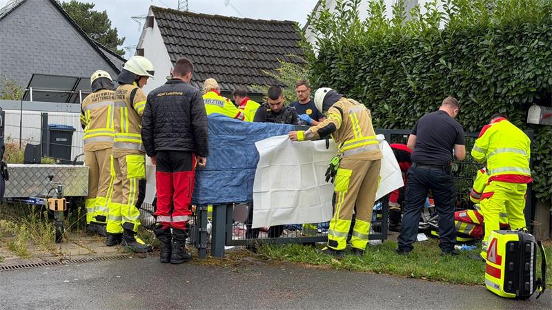 Die Mordkommission ermittelt nach einem versuchten Tötungsdelikt in Hattingen.