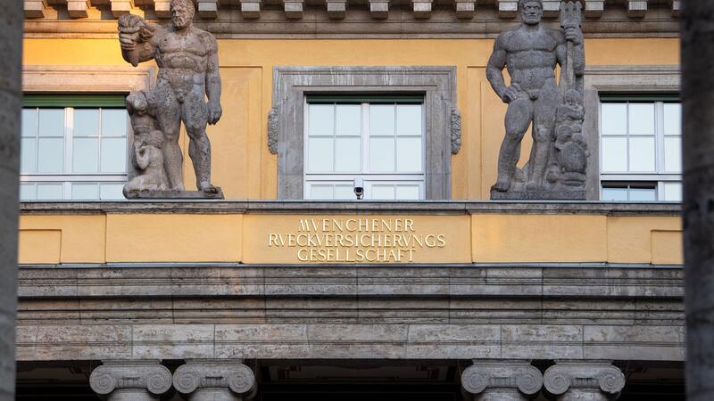 Die Munich Re meldet trotz schwacher Konjunktur starke Zahlen. 