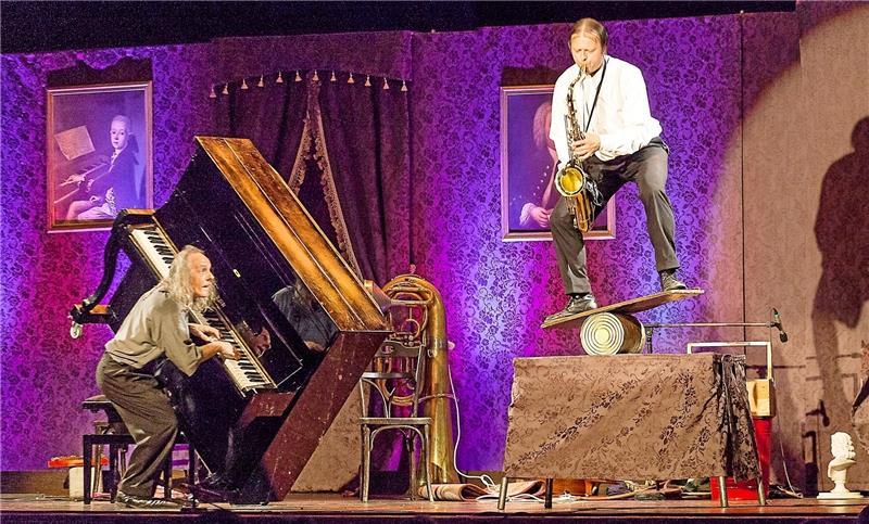 Die Musikkomiker Gogol &amp; Mäx gelten als Paradiesvögel der klassischen Musik und sind auf Einladung von Fokus am 27. April im Glückauf-Saal zu Gast. Foto: Privat